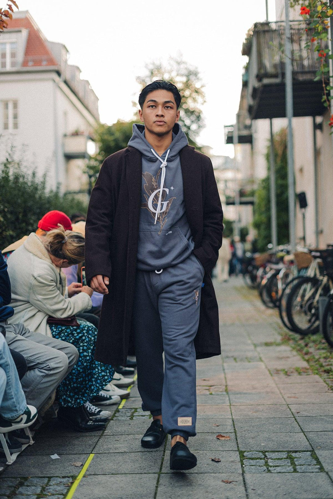 GRADUATION SWEATPANTS GRY