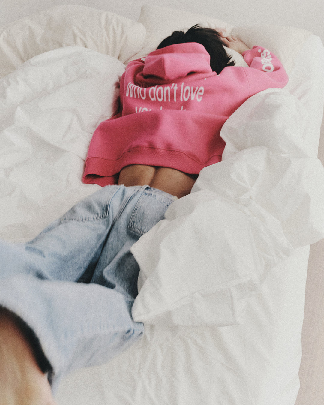 NO LOVE HOODY PINK