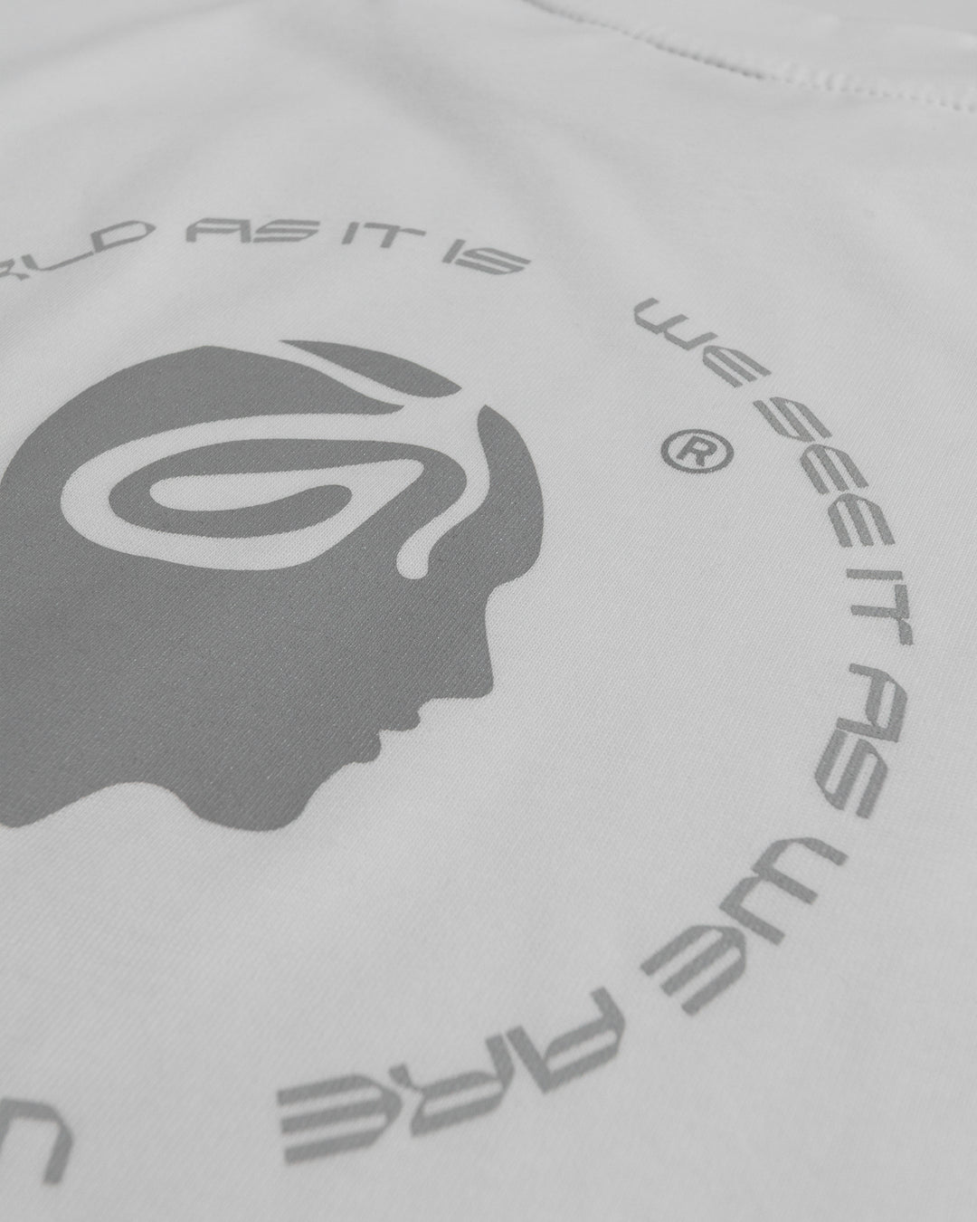 WORLD OVERSIZE MOCKNECK T-SHIRT WHITE